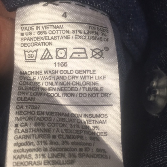 Old Navy Mid-Rise Side Stripe Pixie Ankle Pants - Picture 3 of 3